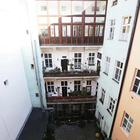 Greg Kampa Apartmán
