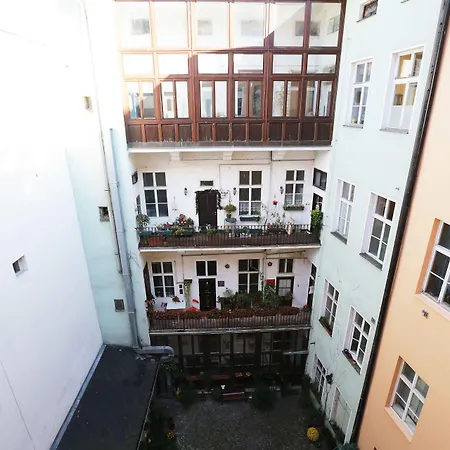 Greg Kampa Apartmán
