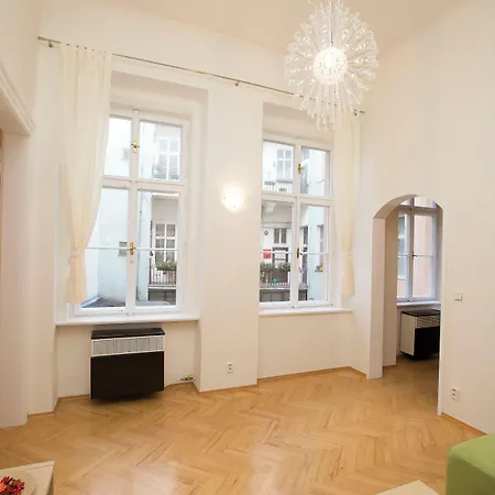 Greg Kampa Daire Prag