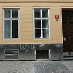 Greg Kampa Prag