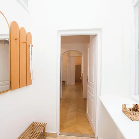 Apartment Greg Kampa Prag